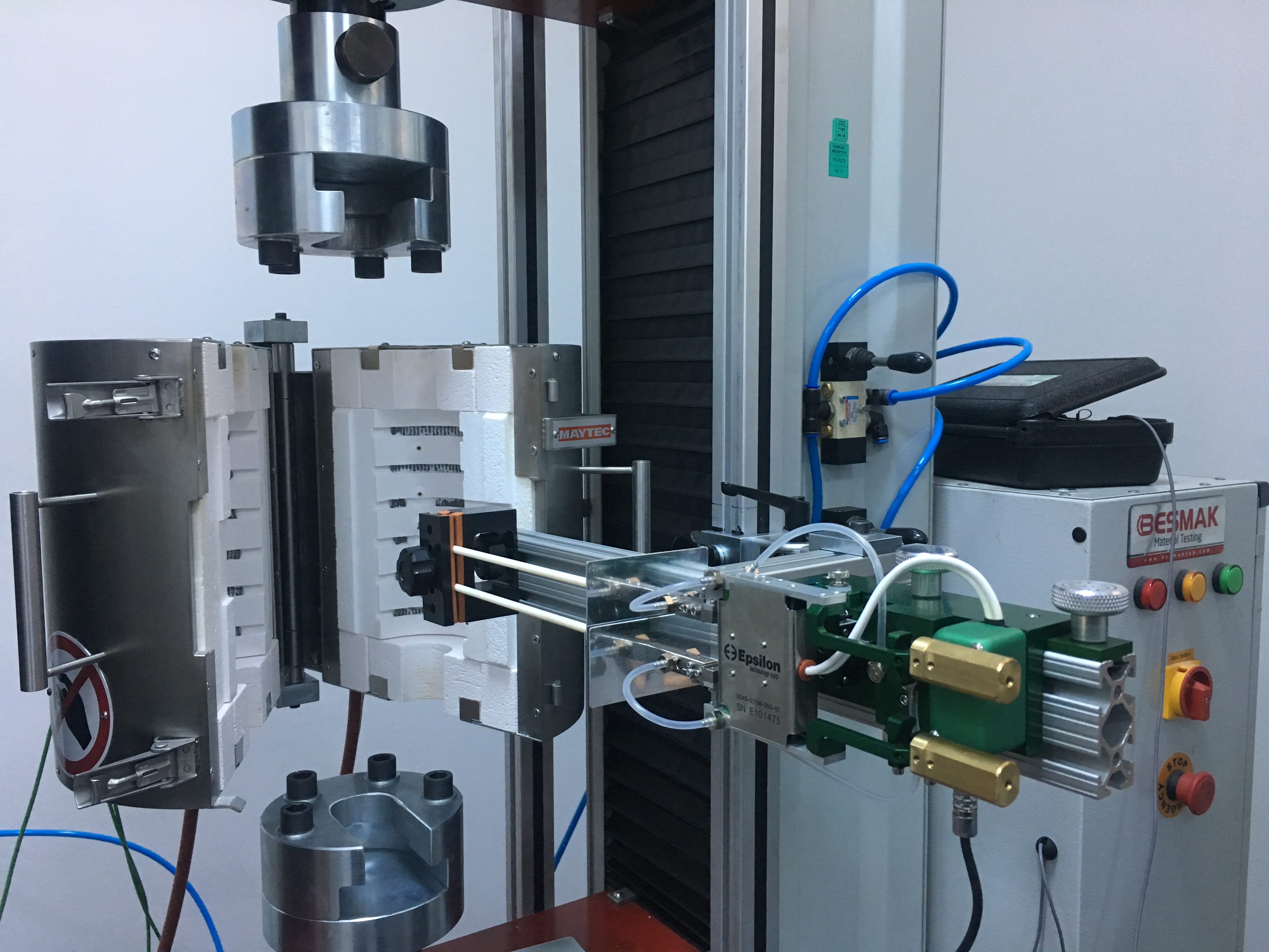 Universal Test Systems